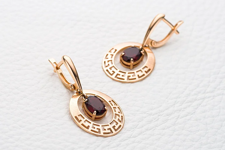 Серьги из красного золота с 2 гранатами