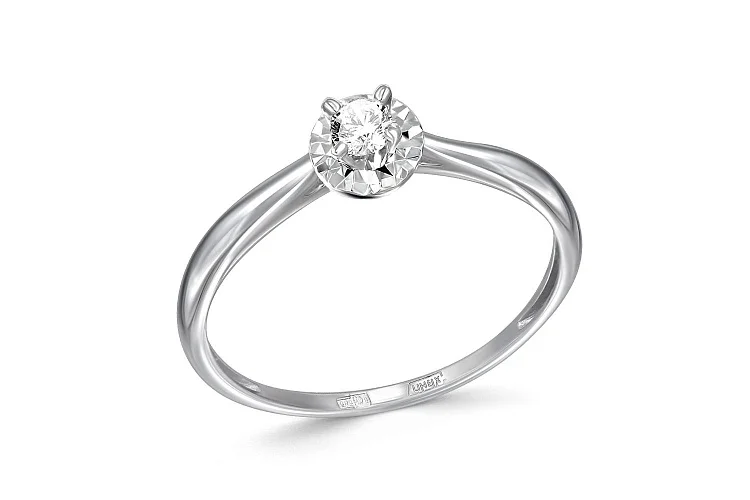 Кольцо из белого золота с бриллиантом