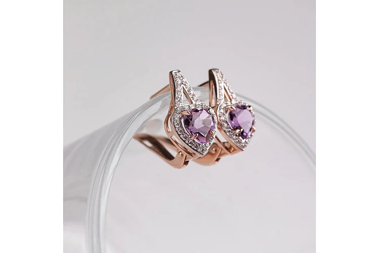 Серьги Сердца из красного золота с 2 аметистами и 54 фианитами