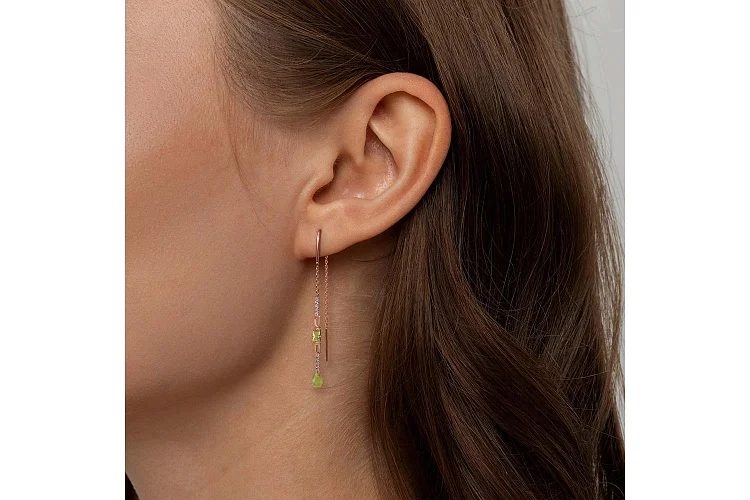 Серьги-продёвки из красного золота с 4 хризолитами и 20 фианитами