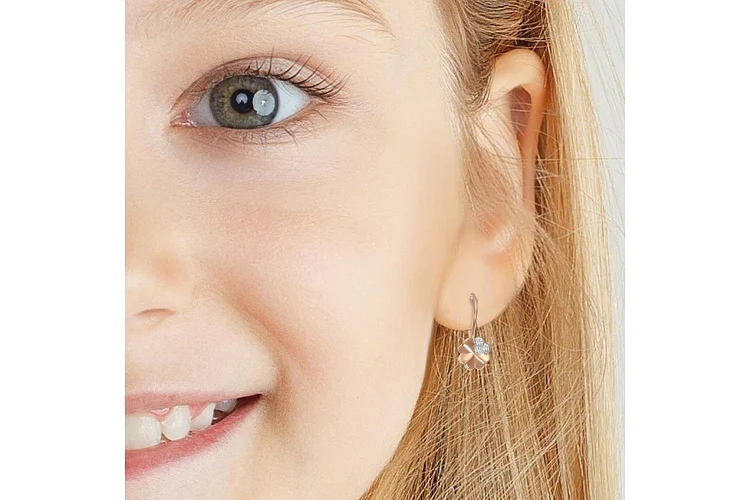 Детские серьги Клевер из красного золота с 6 бриллиантами