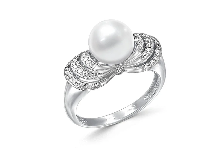 Кольцо из белого золота с жемчугом и 44 бриллиантами