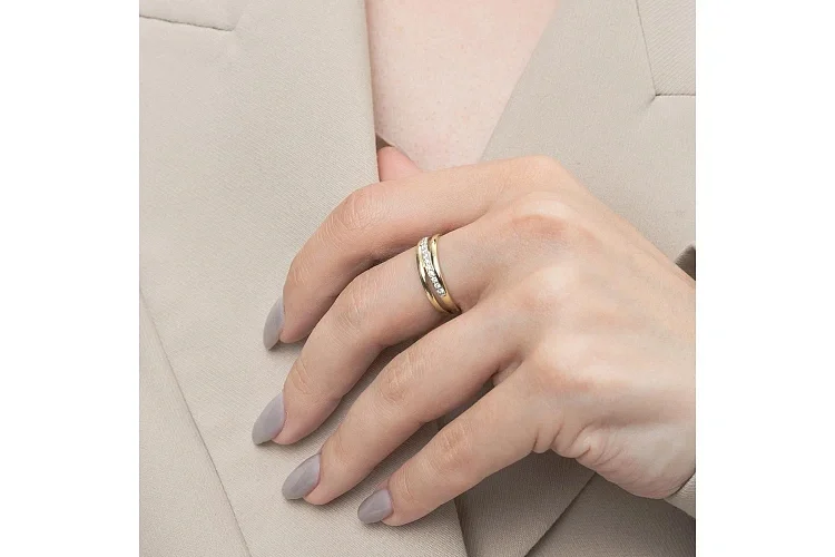 Кольцо Дорожка из жёлтого золота с 12 бриллиантами