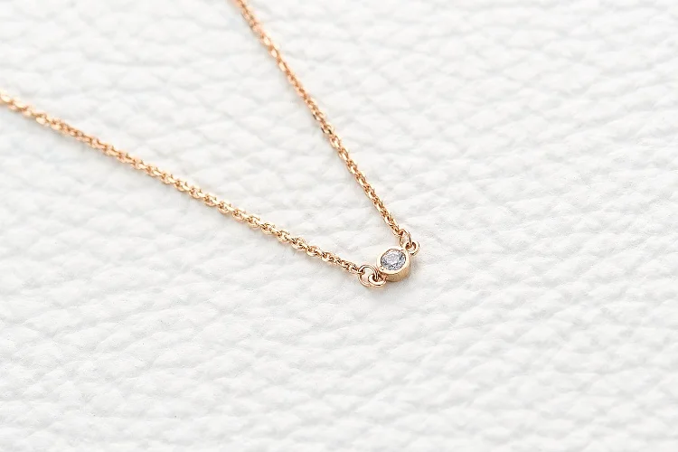 Колье из красного золота с фианитом