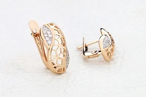 Серьги из красного золота с 28 фианитами