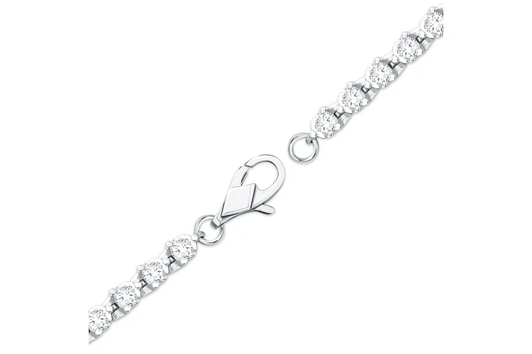 Браслет из белого золота с 40 выращенными бриллиантами