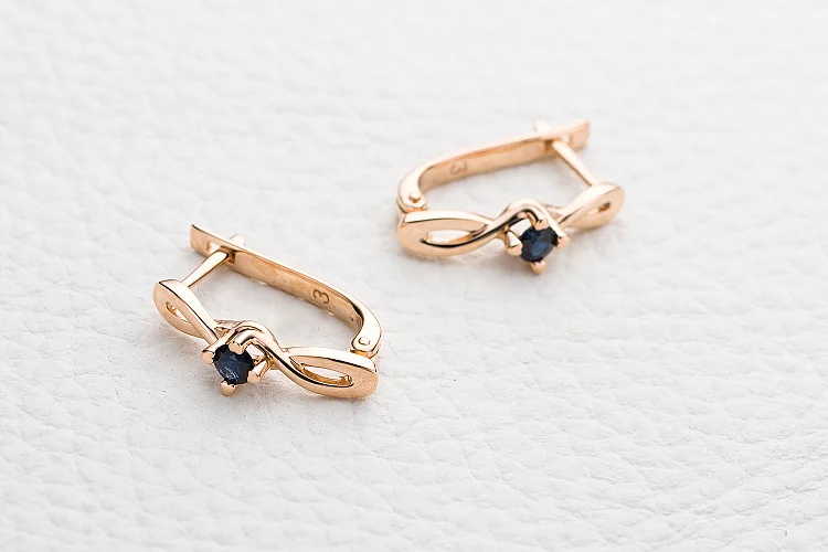 Серьги из красного золота с 2 сапфирами