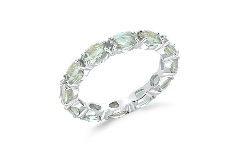 Кольцо Дорожка из белого золота с 12 аметистами