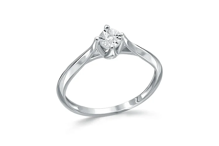 Кольцо из белого золота с бриллиантом