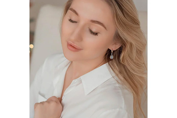 Серьги из красного золота с 2 опалами