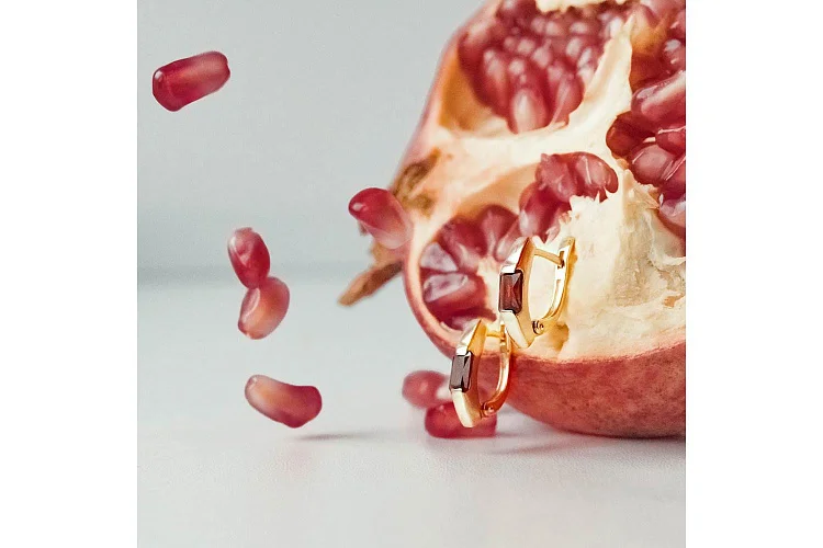 Серьги из красного золота с 2 гранатами