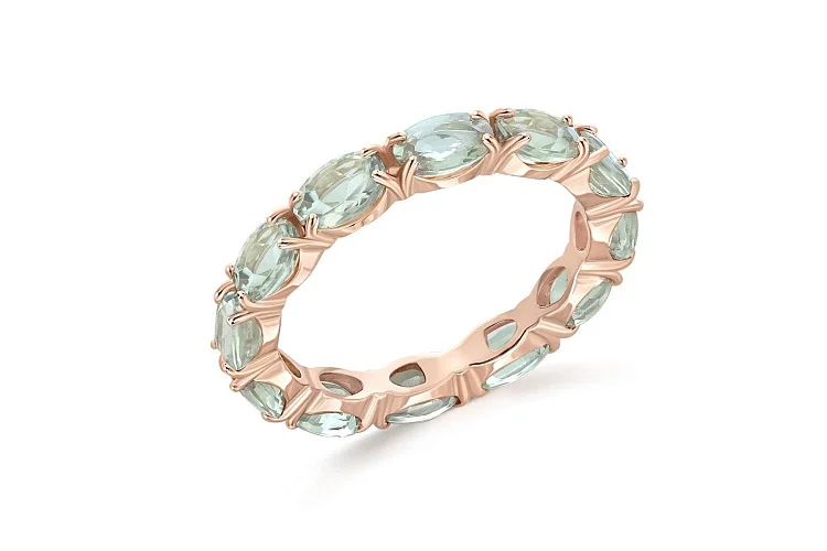 Кольцо Дорожка из красного золота с 12 аметистами