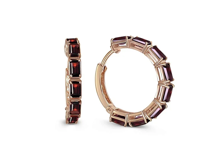 Серьги из красного золота с 16 гранатами