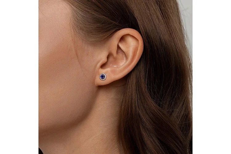 Серьги-пусеты из красного золота с 2 иолитами и 30 фианитами