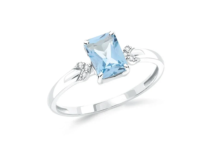 Кольцо из белого золота с топазом sky и 6 бриллиантами