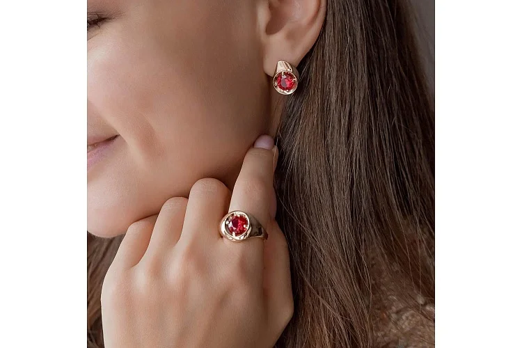 Серьги из красного золота с 2 корундами