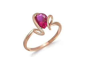 Кольцо из красного золота с корундом