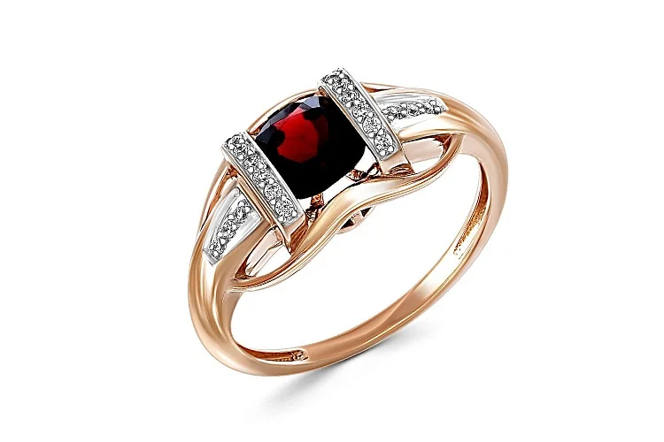 Кольцо из красного золота с гранатом и 18 фианитами