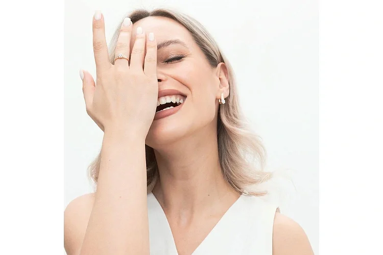 Кольцо Малинка из красного золота с 23 бриллиантами