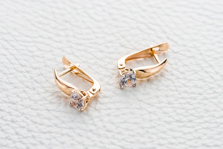 Серьги из красного золота с 2 кристаллами swarovski