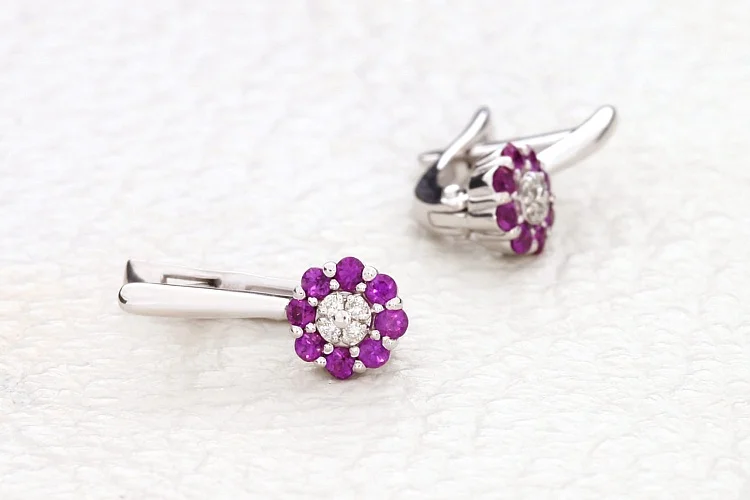 Серьги Цветы из белого золота с 16 рубинами и 8 бриллиантами
