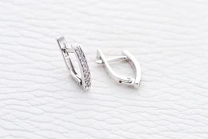 Серьги Дорожки из белого золота с 14 фианитами