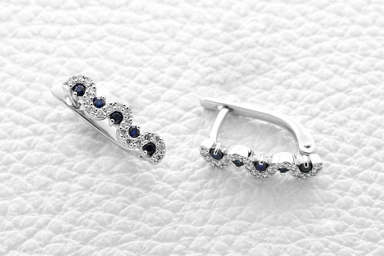 Серьги Дорожки из белого золота с 10 сапфирами и 36 бриллиантами