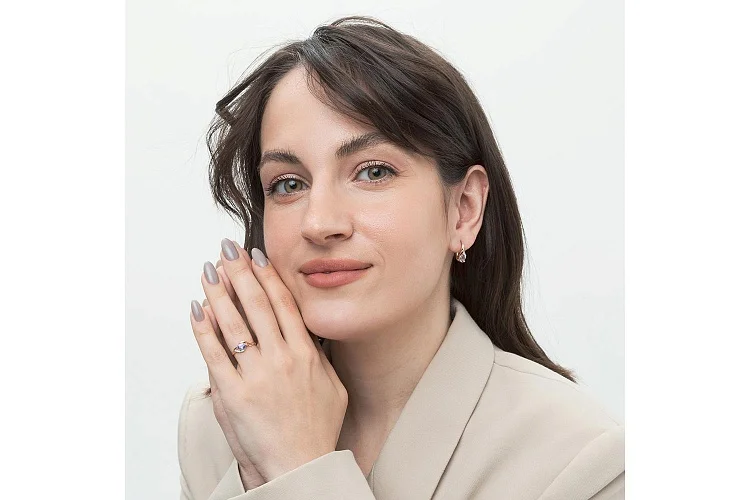 Серьги из красного золота с 2 аметистами и 6 фианитами