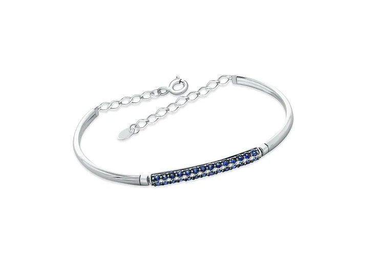 Браслет из белого золота с 28 сапфирами и 13 бриллиантами