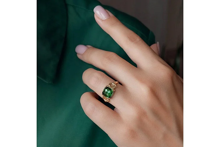 Кольцо из жёлтого золота с кварцем