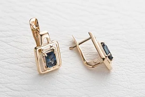 Серьги из красного золота с 2 топазами лондон