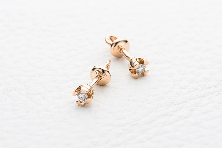 Серьги-пусеты из красного золота с 2 бриллиантами