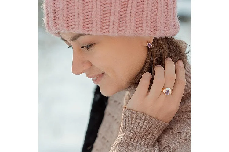 Серьги из красного золота с 2 аметистами и 8 фианитами