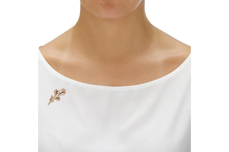 Брошь Цветок из красного золота с 9 фианитами