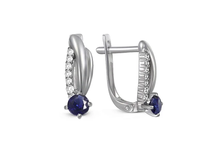 Серьги из белого золота с 2 корундами и 14 бриллиантами