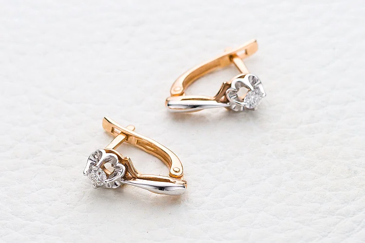 Серьги Цветы из красного золота с 2 бриллиантами