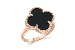 Кольцо Клевер из красного золота с ониксом