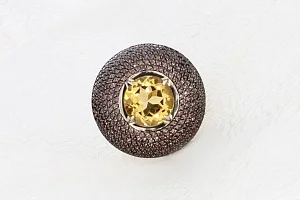 Кольцо из жёлтого золота с цитрином и 292 фианитами