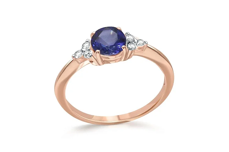 Кольцо из красного золота с корундом и 6 фианитами