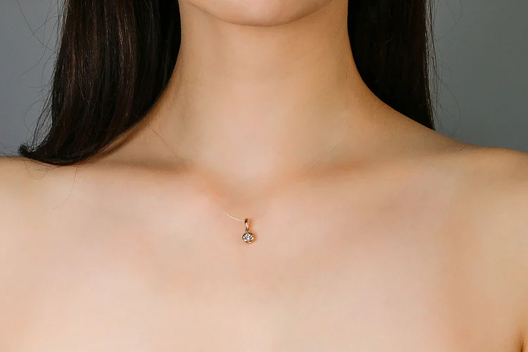 Подвеска Цветок из красного золота с фианитом