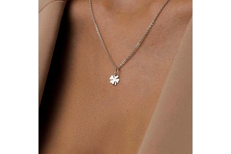 Подвеска Клевер из белого золота без вставок