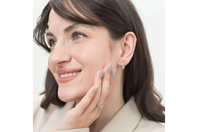 Кольцо дорожка из белого золота с 24 бриллиантами