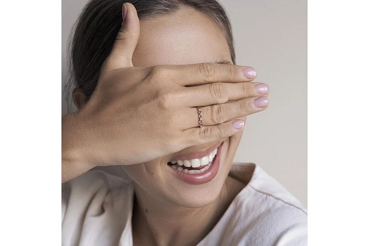 Кольцо Сердце из красного золота с 4 фианитами