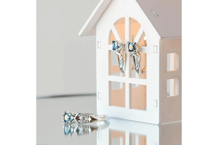 Серьги из белого золота с 2 сапфирами и 12 бриллиантами