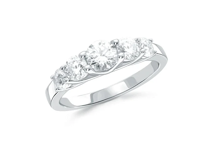 Кольцо Дорожка из белого золота с 5 фианитами