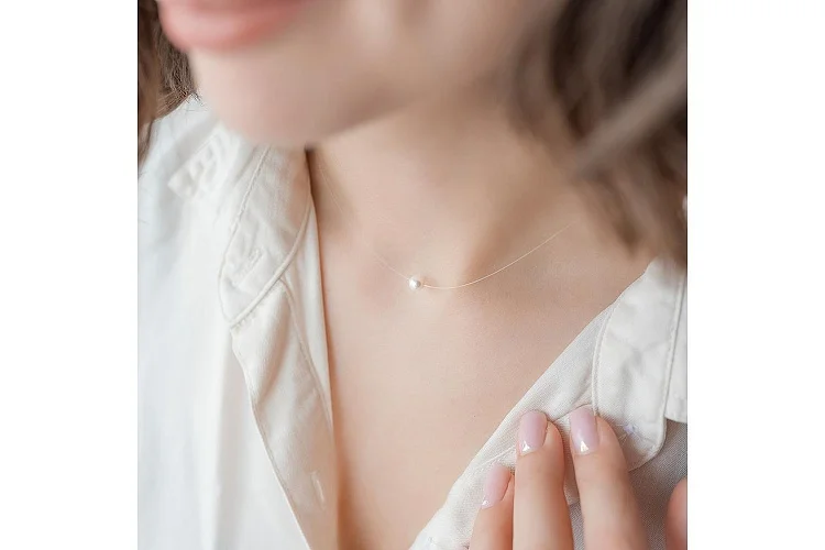 Колье из красного золота с жемчугом