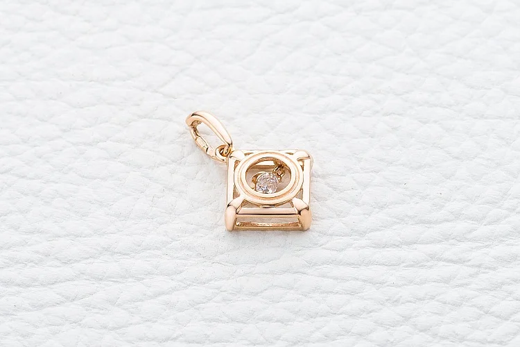 Подвеска Квадрат из красного золота с фианитом