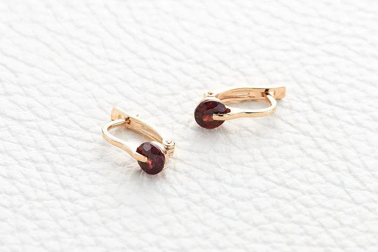 Серьги из красного золота с 10 гранатами