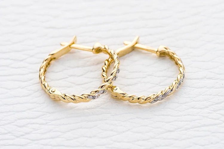 Серьги Дорожки из жёлтого золота с 12 фианитами