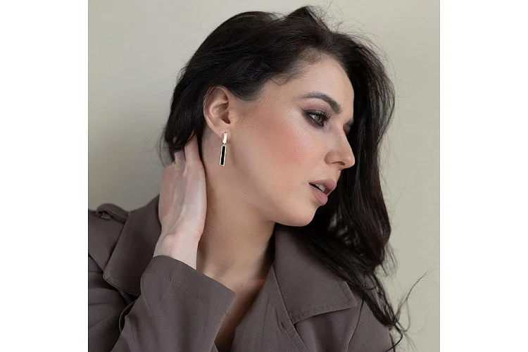 Серьги Прямоугольники из красного золота с 2 ониксами